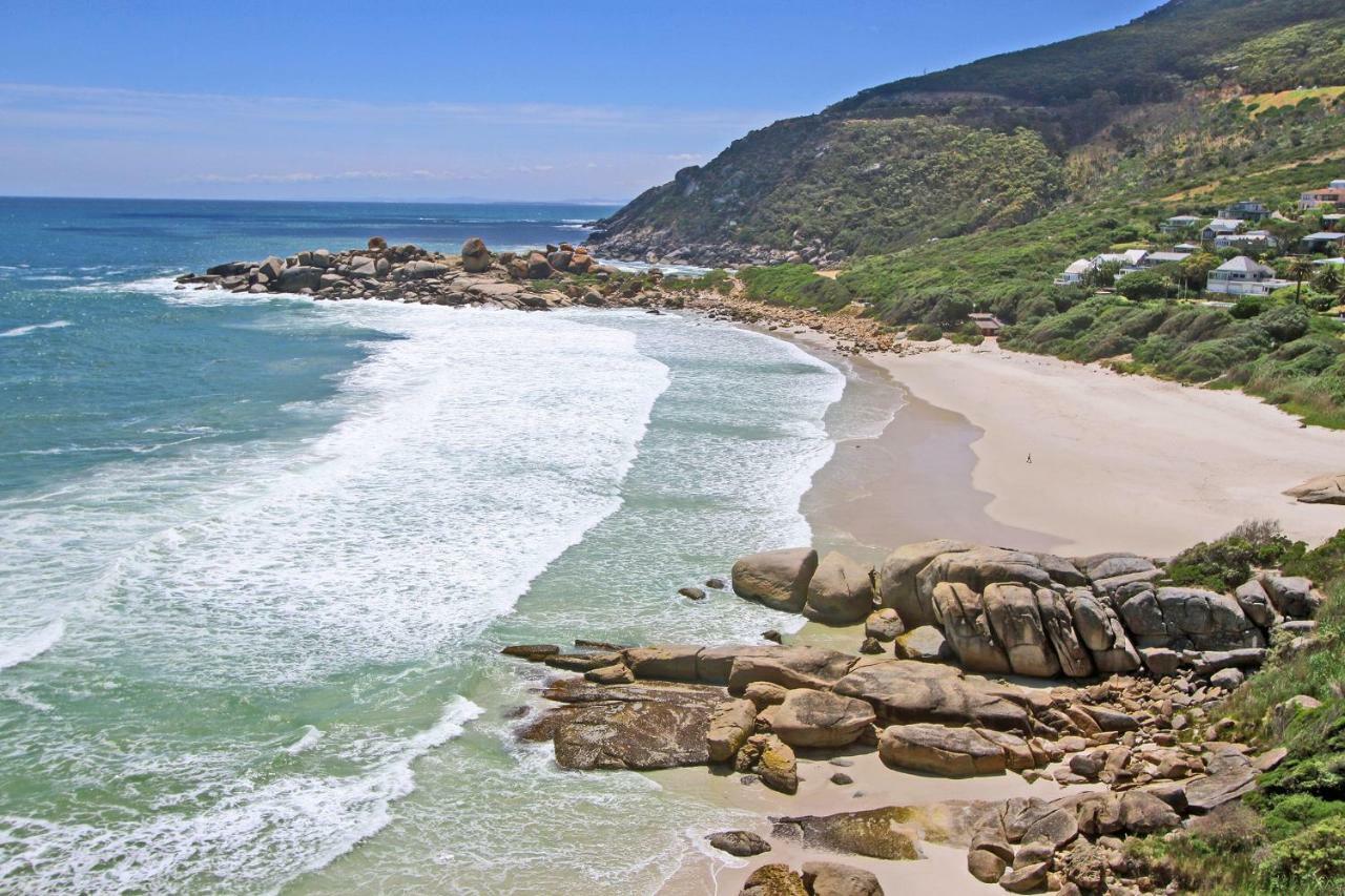Beach Music Llandudno Bagian luar foto
